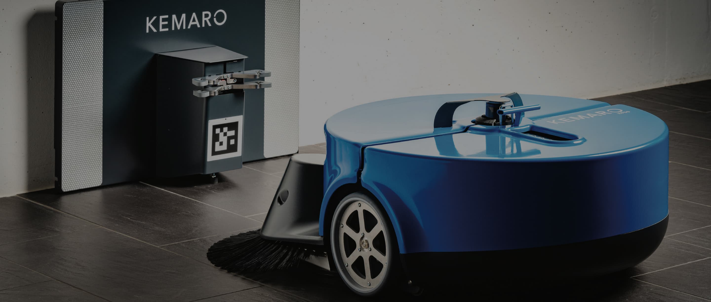 KEMARO K900 – autonomer Reinigungsroboter in der Halle